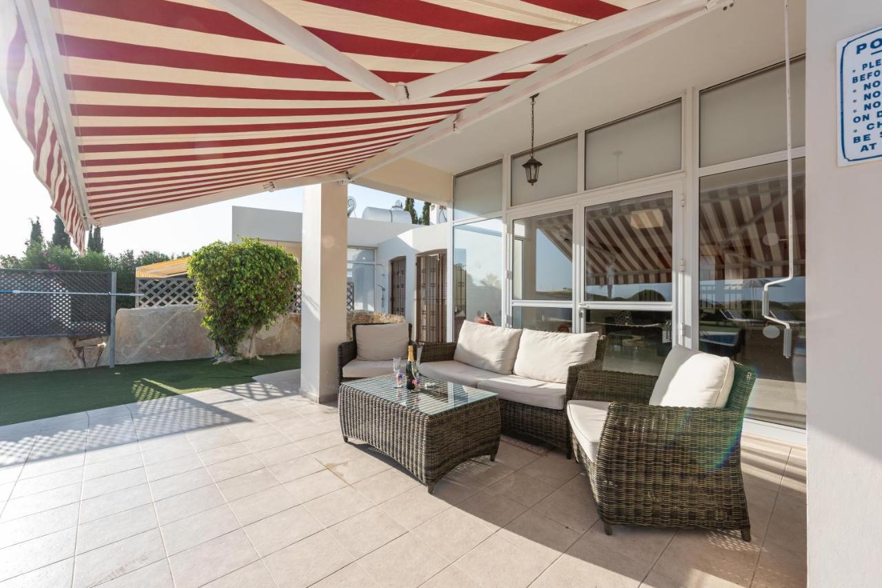 Villa Marina Sunrise By Ezoria Villas Coral Bay Esterno foto
