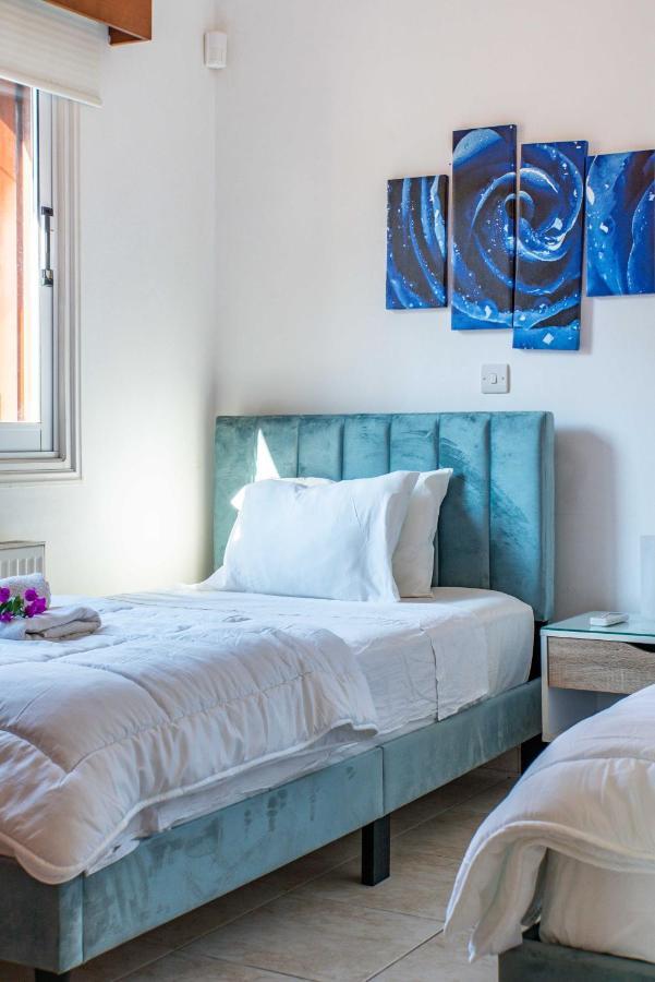 Villa Marina Sunrise By Ezoria Villas Coral Bay Esterno foto